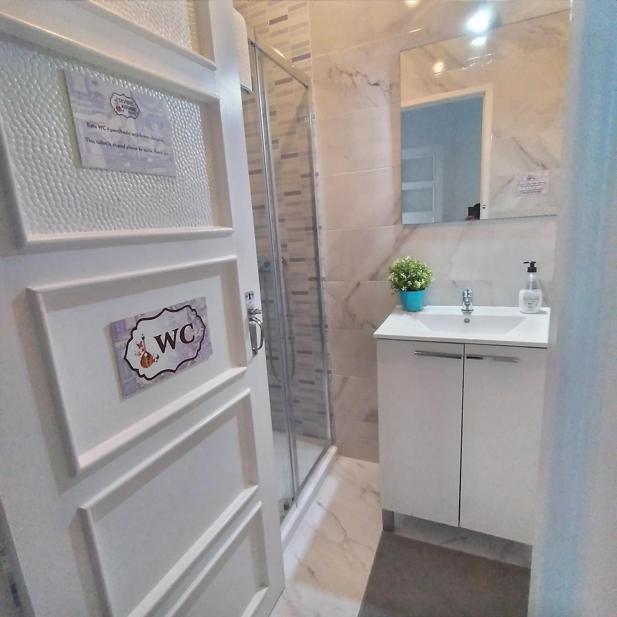 Divine House Of Graca Hotel Lisboa Стая снимка