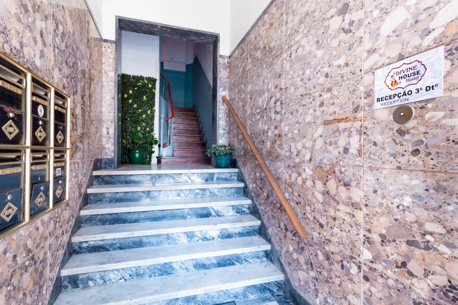 Divine House Of Graca Hotel Lisboa Екстериор снимка