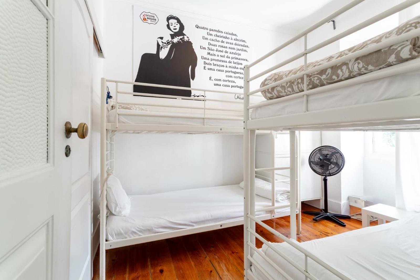 Divine House Of Graca Hotel Lisboa Екстериор снимка
