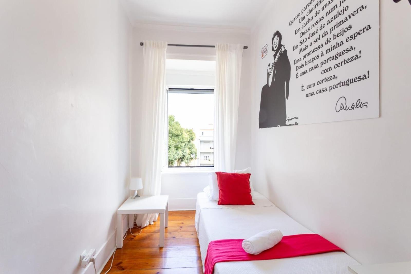 Divine House Of Graca Hotel Lisboa Екстериор снимка